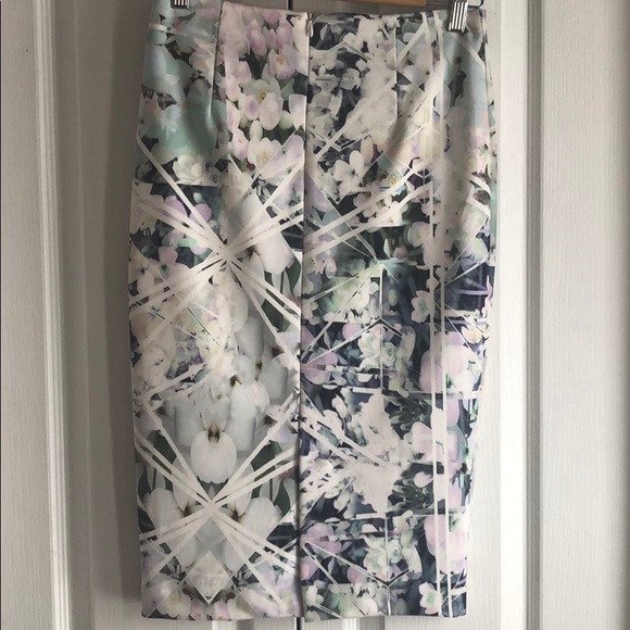 Frnch by Lucy Paris skirt small - Picture 5 of 5